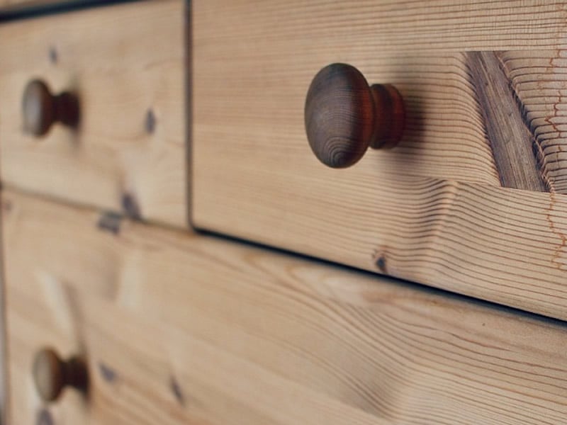 13/07/2018-3 Ways to Upgrade a Chest of Drawers